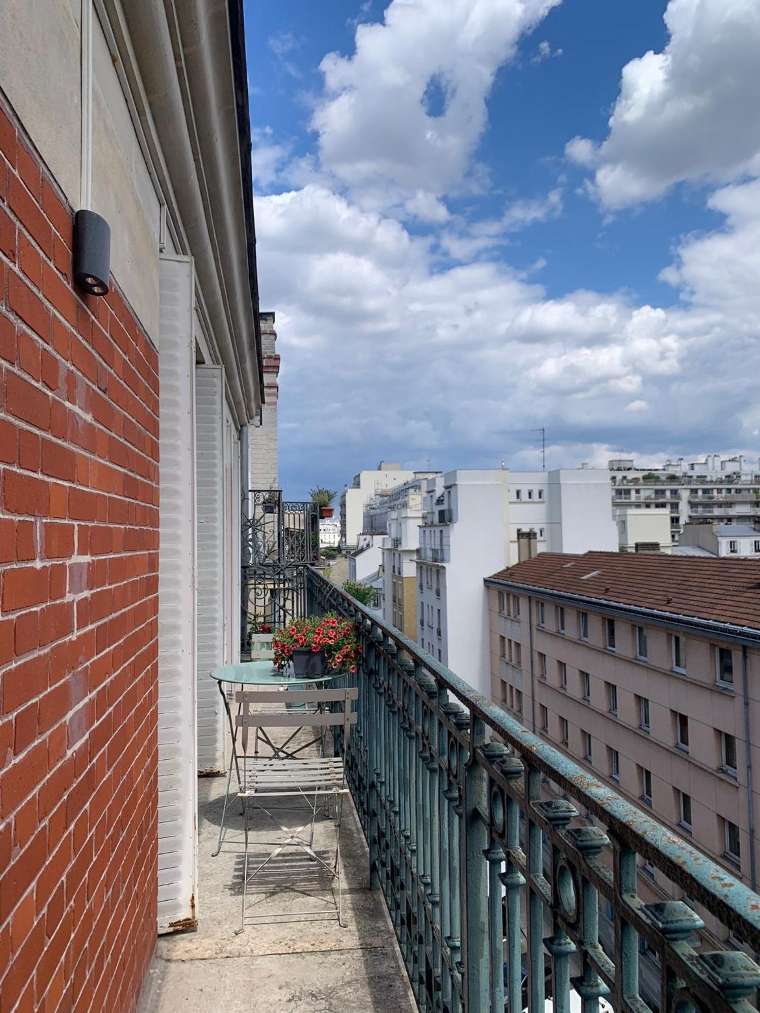 Appartamento Parisian With Balcony *