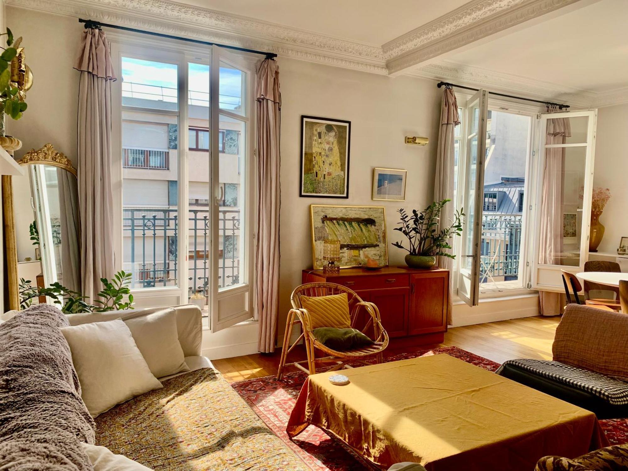 Appartamento Parisian With Balcony